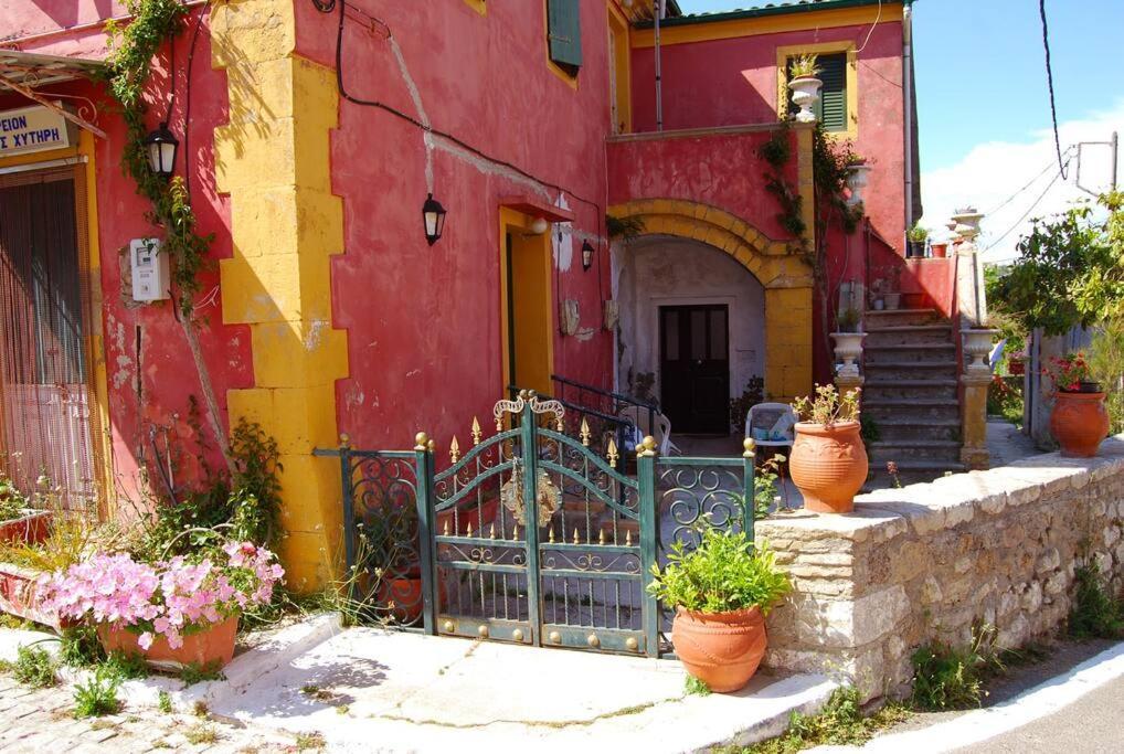 Yangos Traditional Home Kouramádes Dış mekan fotoğraf